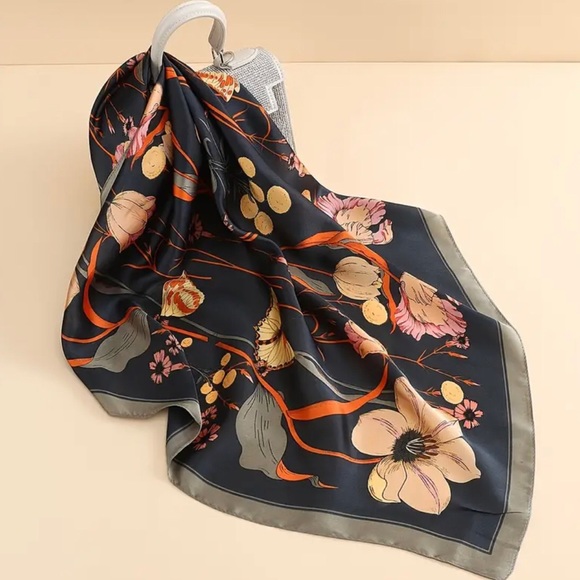 In stock Scarf Women Silky Floral square - Picture 2 of 6